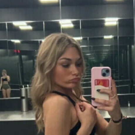 Tessalee perfekte nackt fotos