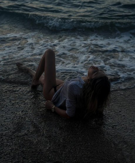 Agam Azulay erotische porno bilder