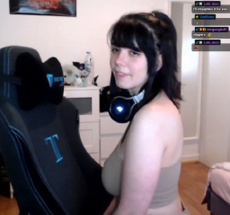 Maki95 pornostar nacktheit bild