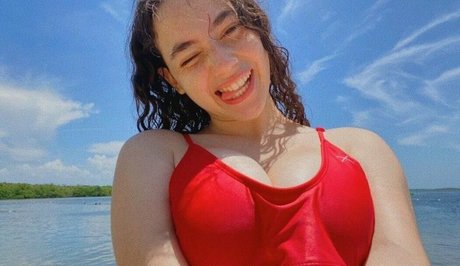 Gali Golan model galerie