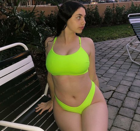 Gali Golan exklusive akt bild