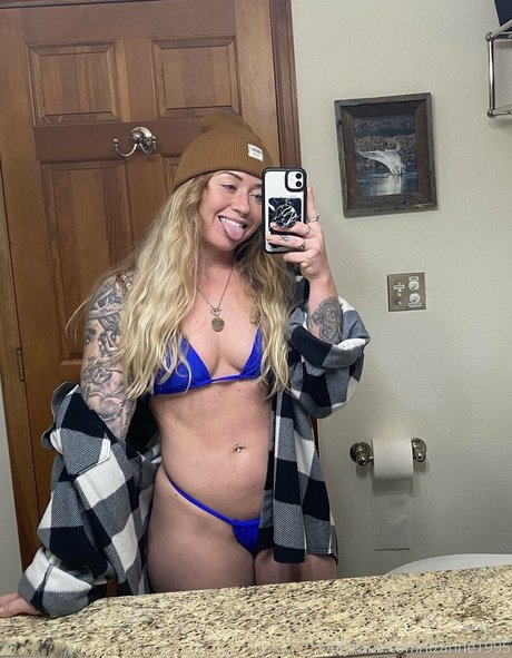 lizanne1995 model nackt bild