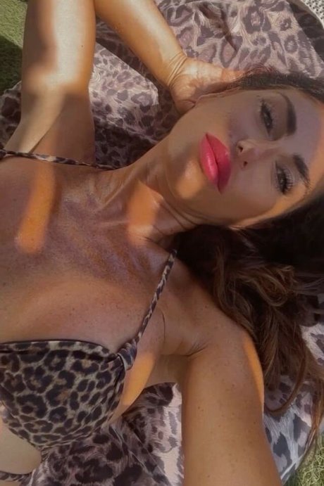 Simona Isceri perfekte nackten archiv