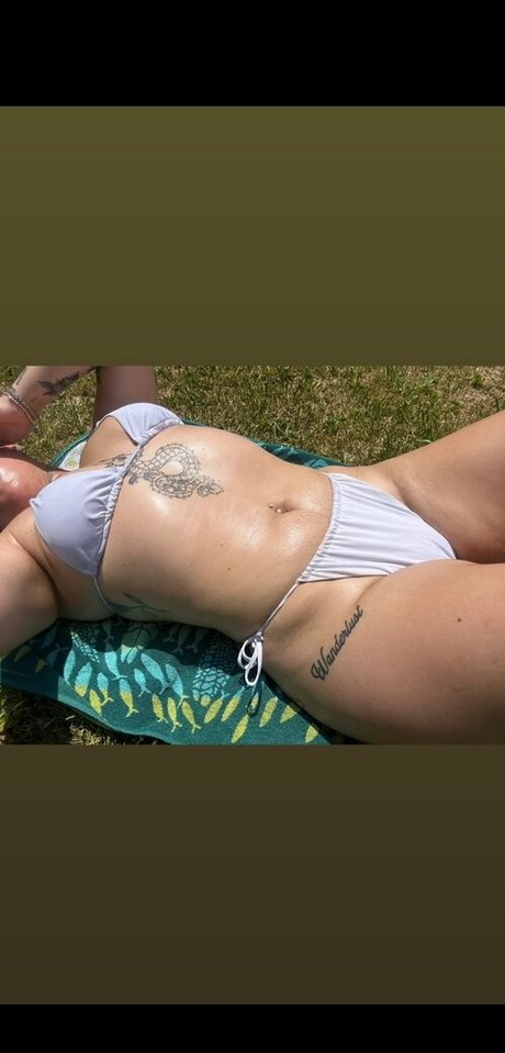 Yazzzie rose nacktheit exklusive archiv