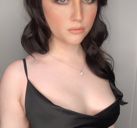 lewdkumi sexy perfekte galerie