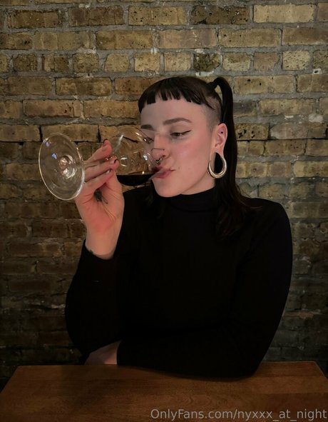 nyxxx at night erotische nackten bild