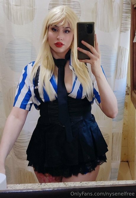 nysenelfree xxx nackte bild