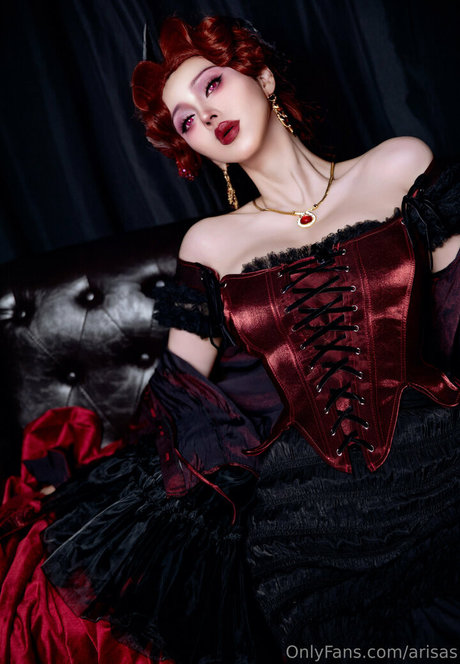 Arisa S pornostar nackt fotos