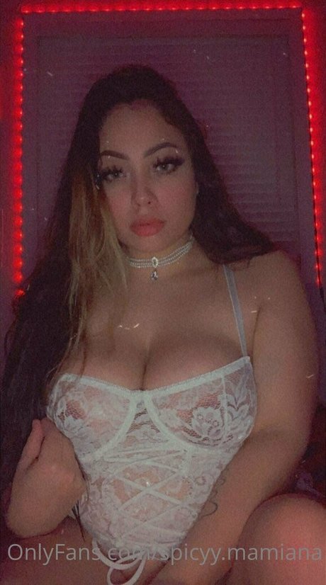 spicyy mamiana heiße schöne bilder