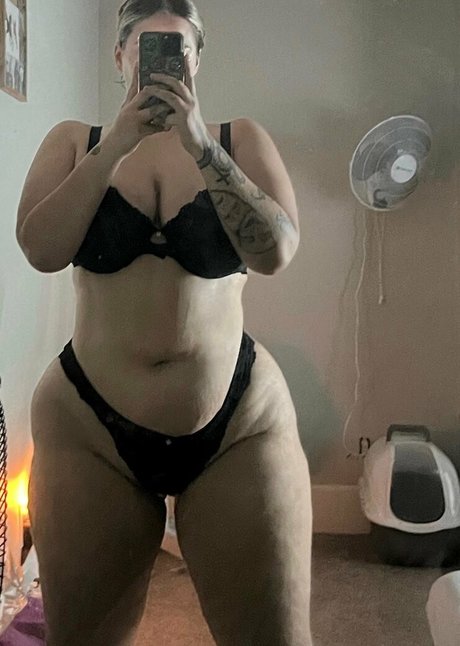 Sophia Cundiff nackt pornographische foto