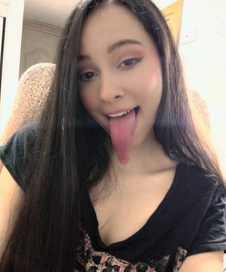 Long Tongue Fetish porno nette galerie