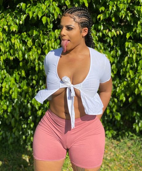 shemale-onlyfans nach der op top xxx galerie