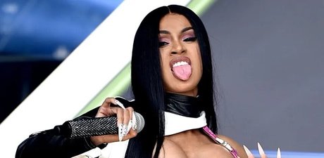 Long Tongue Fetish schöne erwachsene galerien