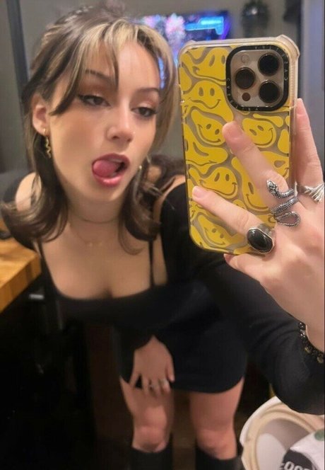 Serena Mello exklusive pornographische galerie