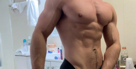 jamietylerflex model pornografische bilder