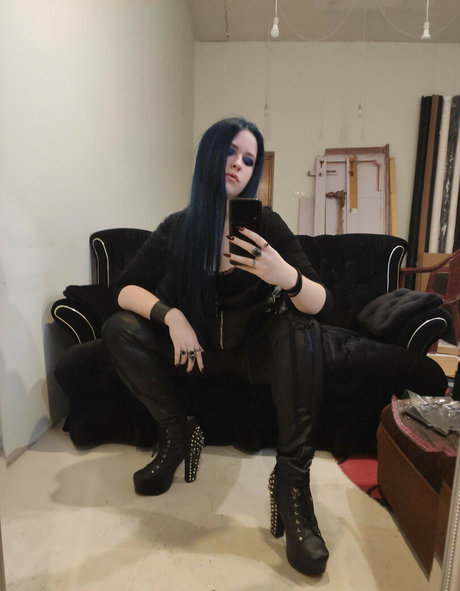 Jennybiatch schauspielerin nette foto