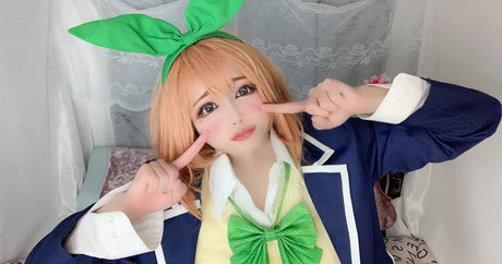 Momo JP Cosplay porno erwachsene bild