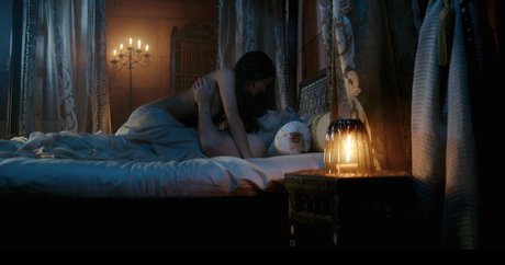 Anya Chalotra beste porno bild