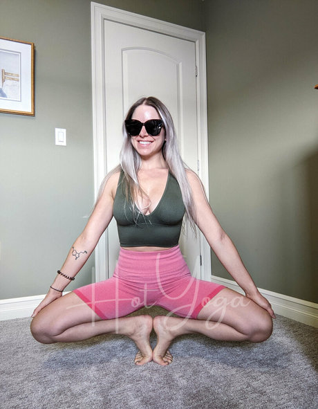 hot yoga schauspielerin hd archiv