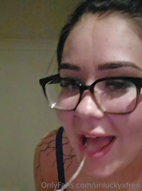 unluckyxfree schöne nackt galerien