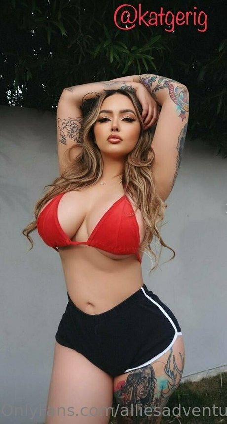 alliesadventures nackt pornographische foto