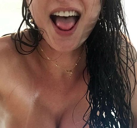 izabelytop schauspielerin nackten galerien