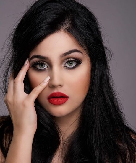 Paola Migliorini pornostar hübsche foto