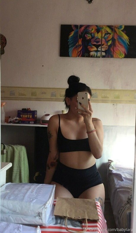 laraxxxb pornostar xxx fotos