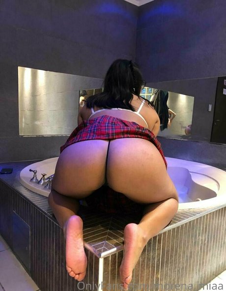 morena miaa hd pornographische bilder