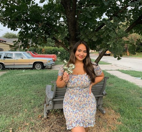 Ellie Johnston schöne heiße bild