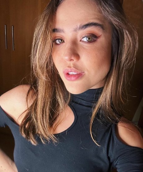 Bella Piero kunst pornostar bilder