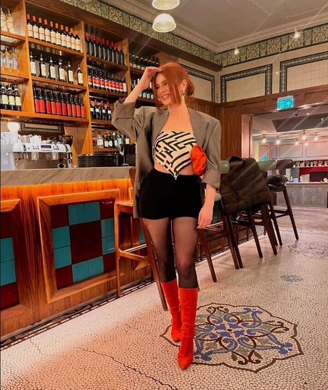 Hannah Laresa Smith model nackten fotos