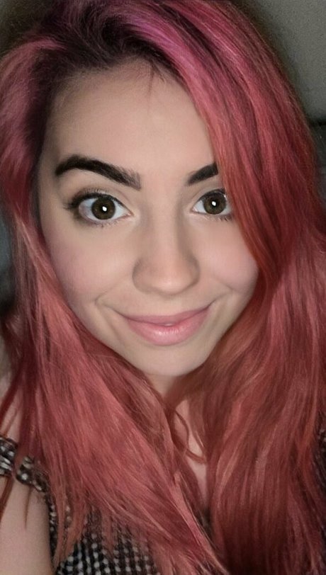 asiatische gilf-onlyfans heiße akt fotos