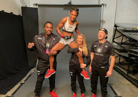 angieoverkill nackt pornostar foto