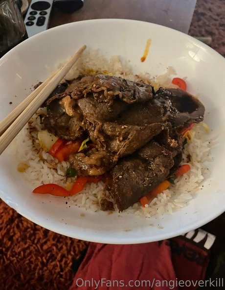 angieoverkill pornographische bild