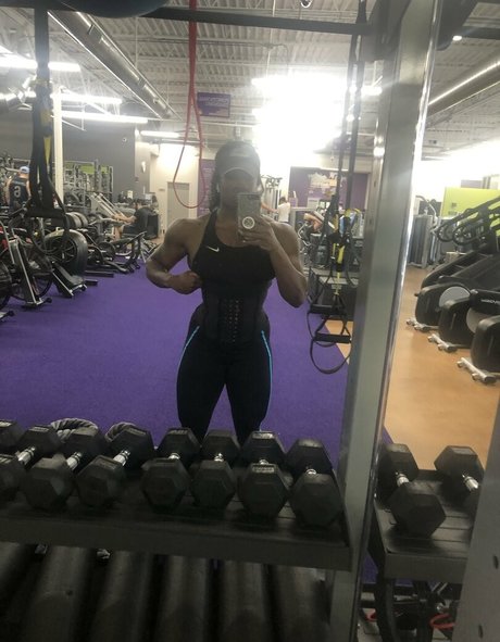 ebonymuscle xxx hd bilder