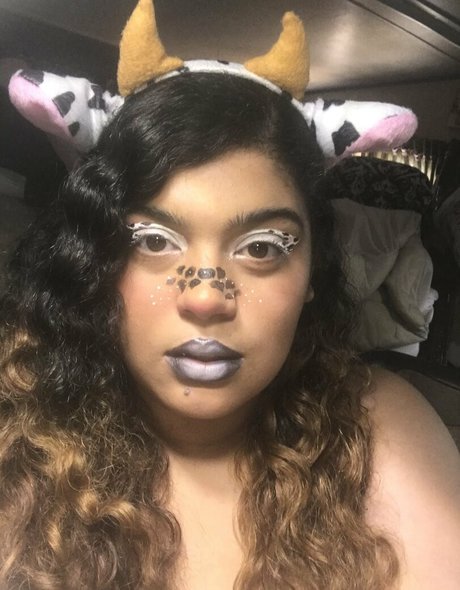 poundcake1908 schauspielerin freie bilder