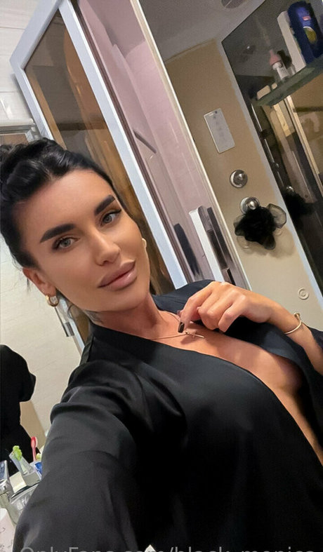 black monica nacktheit beste archiv