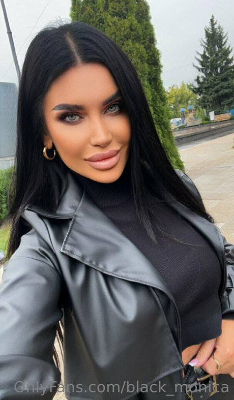 black monica heiße erotische galerien