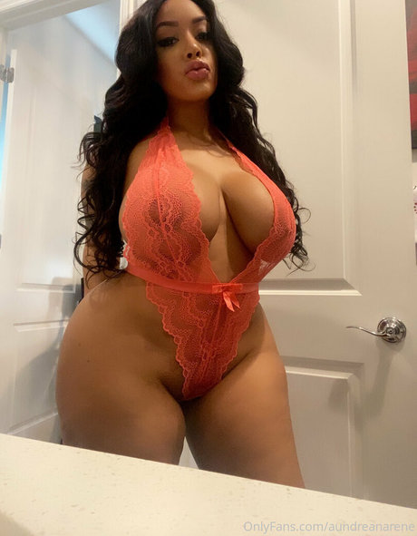 aundreanarene heiße hübsche foto