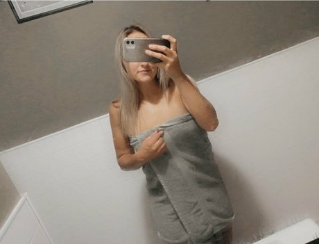 chelseerae kunst nackt fotos