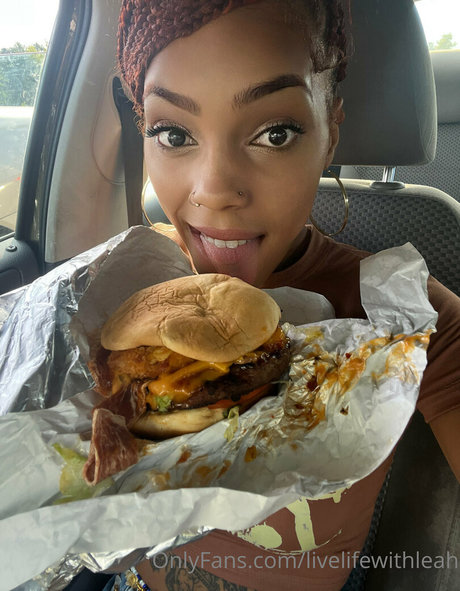 leahsade schauspielerin exklusive galerie