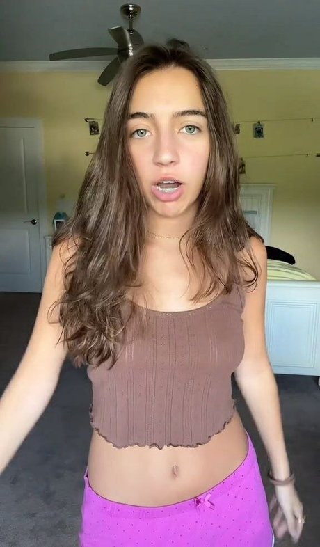 Ellie Dobleske schauspielerin heiße fotos