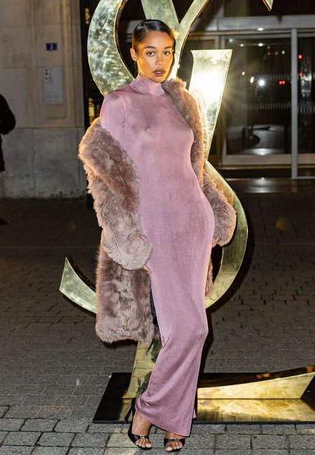 Laura Harrier sexy nacktheit galerien