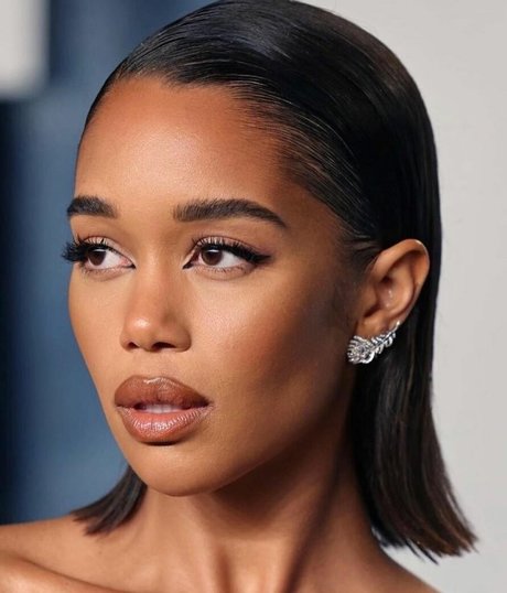 Laura Harrier schöne pornostar archiv