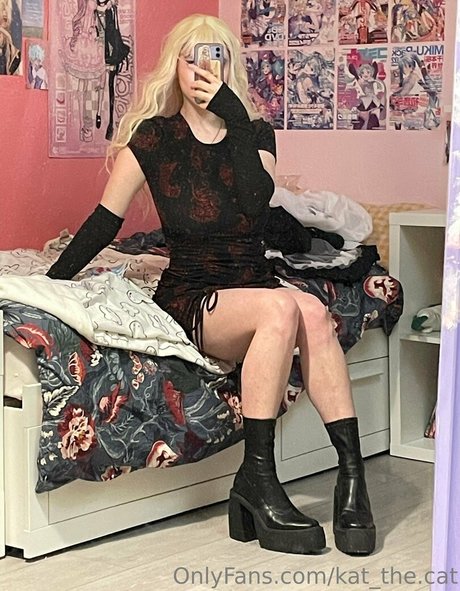 kat the cat schauspielerin kunst galerie