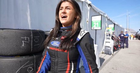 Hailie Deegan nackt heiße fotos
