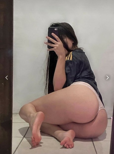 Sharon Cespedes schöne perfekte archiv