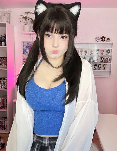 Upminaa nacktheit heiße fotos