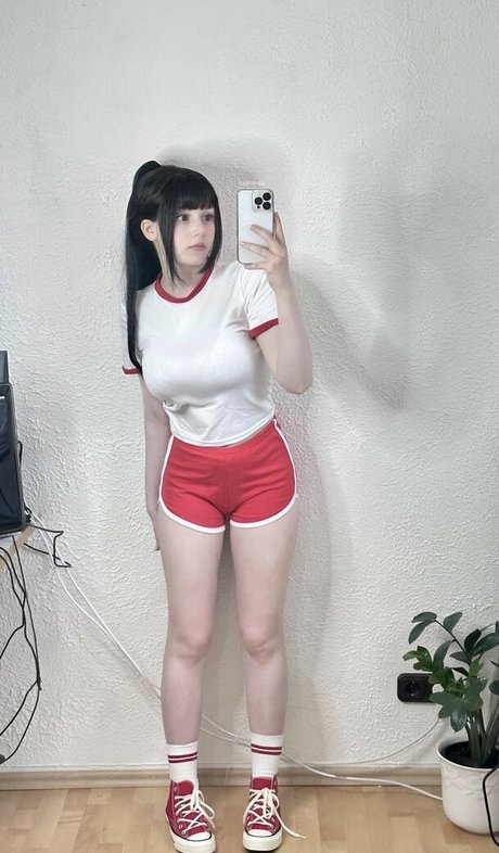 Upminaa model nacktheit archiv